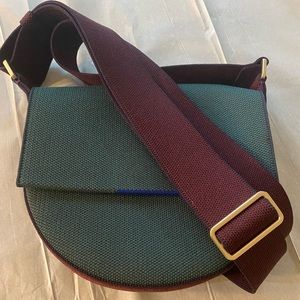 ROTHY'S DEEP SPRUCE SADDLE BAG (EXCLUSIVE)
